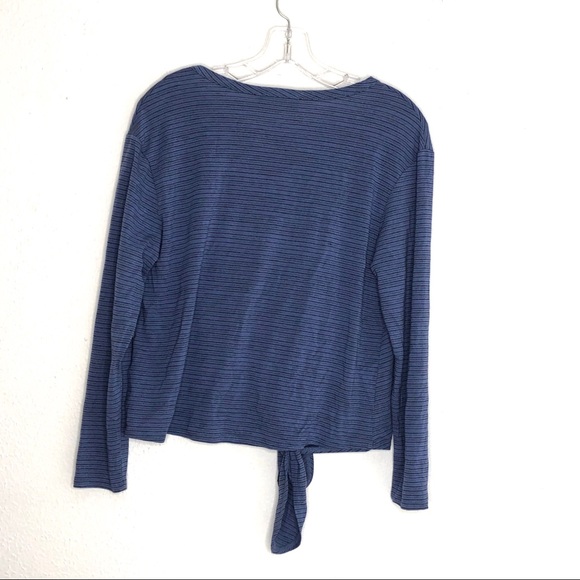 Everleigh Stripped Blue Cropped Tie Top S NWT - Picture 2 of 10